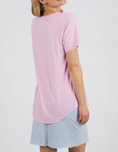 Load image into Gallery viewer, Washed Sammy Vee Tee / Lavender
