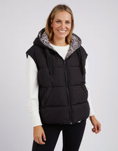 Load image into Gallery viewer, Sports Leopard Vest / Black // Foxwood
