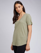 Load image into Gallery viewer, Marvellous Tee / Khaki

