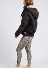 Load image into Gallery viewer, Sporty Puffer Jacket Black
