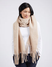 Load image into Gallery viewer, Comfy Scarf / Oat / Elm
