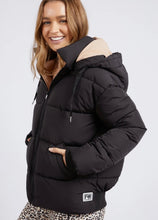 Load image into Gallery viewer, Sporty Puffer Jacket Black
