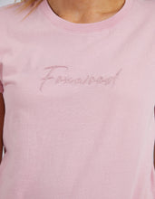 Load image into Gallery viewer, Signature Tee / Pink Nector // Foxwood
