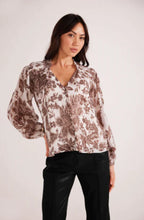 Load image into Gallery viewer, Vivian Long Sleeve Blouse // Mink Pink
