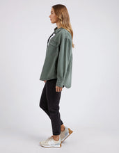 Load image into Gallery viewer, Daisy Overshirt / SAGE
