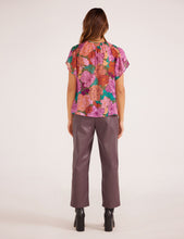 Load image into Gallery viewer, Zora Flutter Sleeve Blouse

