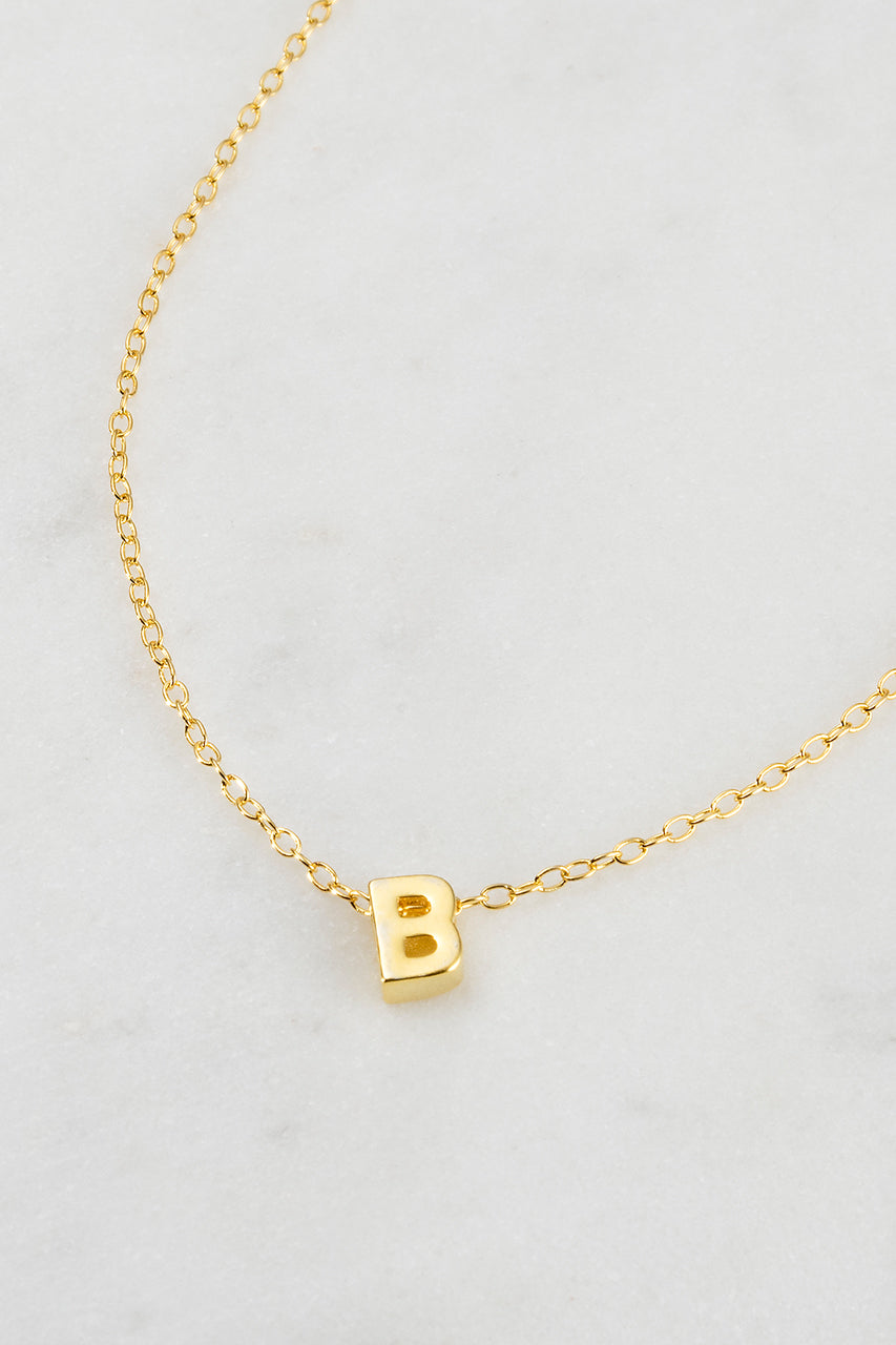 Letter Necklace / Gold // Zafino