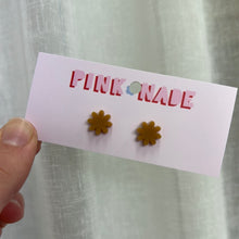 Load image into Gallery viewer, Daisy Mini Studs / Earrings // Pink Nade
