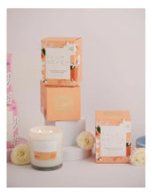 Load image into Gallery viewer, Orange Blossom &amp; Gardenia Candle Limited Edition / 420g // Palm Beach
